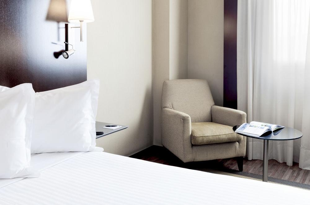 Ac Hotel Oviedo Forum By Marriott Luaran gambar