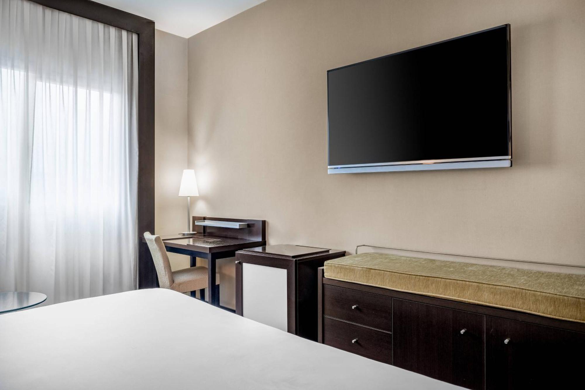 Ac Hotel Oviedo Forum By Marriott Luaran gambar