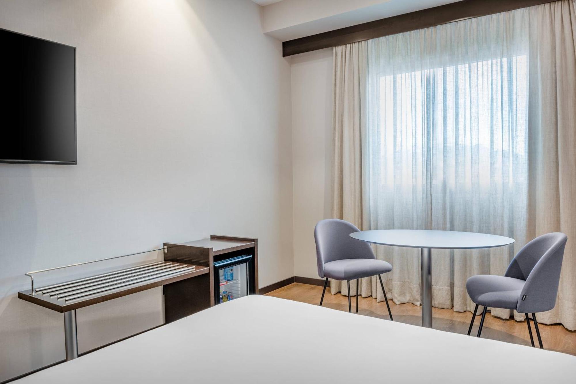 Ac Hotel Oviedo Forum By Marriott Luaran gambar